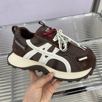 Damen Sportliche Plateau-Sneaker mit atmungsaktiver Mesh-Oberfläche und dämpfender Sohle – Braun