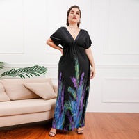 Ella | Bauchschmeichelndes Schmetterlings-Maxikleid – Schwarze Feder
