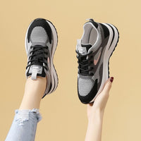 Damen Innovative Freizeit Sneakers mit hochelastischem Obermaterial und rutschfester Sohle – Weißschwarz