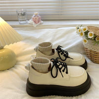 Damen Stilsichere Sneakers mit hohem Schaft von – Cremeweiß