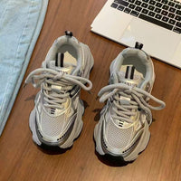 Damen Sportliche Lauf Sneakers mit atmungsaktivem Mesh und modischer Sohle – Silber