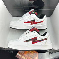 Damen Sneakers mit auffälligem Karomuster und dämpfender Sohle – Weiß Rot