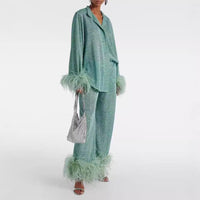 Laila – Feather Collar Set – Pastellblau