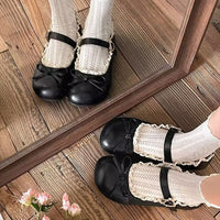 Damen Ballerinas mit verspielten Details und edler Schnürung – Schwarz