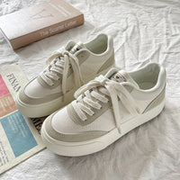 Damen Sportliche Sneakers mit einzigartiger Oberflächenstruktur und dämpfender Sohle – Cremeweiß