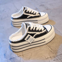 Damen Bequeme Plattform-Sneaker mit Fellfutter und sportlichem Design – Schwarz