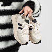 Damen Modische Plateau-Sneaker mit bequemem Fußbett und sportlichem Design – Schwarz