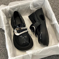 Damen Komfortable Slipper mit glänzender Schnallenverzierung – Schwarz