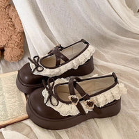 Damen Komfortable Plateau-Sandalen mit zarter Rüschendekoration und goldenen Schnallen – Hellbraun