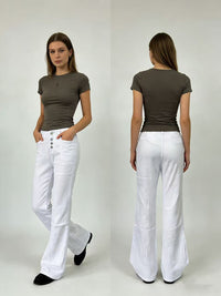 Damen Bootcut Jeans mit hohem Bund und Knopfleiste – Weiß