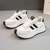 Damen Sportliche Plateau Sneakers mit innovativem Dämpfungssystem – Schwarz