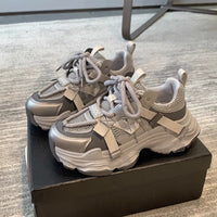 Damen leichte Lace-Up Sneakers mit robustem Obermaterial und flexibler Sohle – Grau