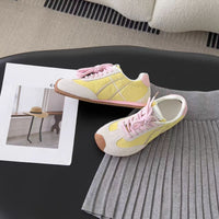 Damen Sportliche Sneakers mit atmungsaktiver Obermaterialstruktur und trendigem Design – Hellbeige