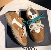 Damen Sportliche Freizeit-Sneaker mit innovativem Sohlen- und Schnürdesign – Braun