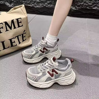 Damen Sportliche Sneakers mit atmungsaktivem Mesh-Obermaterial und flexibler Dämpfung – Rot
