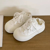 Damen Sneakers im modernen Design mit verspielten Elementen – Weiß