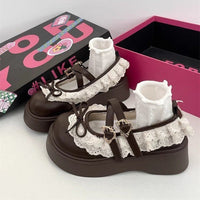 Damen Plattform-Sandalen mit verspieltem Spitzendetail und elegantem Riemenverschluss – Hellbraun