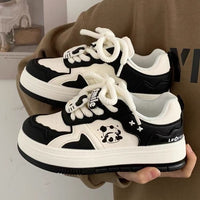 Damen Modische Sneakers mit spielerischem Panda-Design und rutschfester Sohle – Schwarz