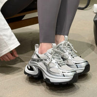Damen Modische Sneaker mit maximaler Dämpfung und atmungsaktivem Obermaterial – Silber