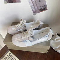 Damen Sneaker mit flexiblem Fußbett und trendigem Design – Silber
