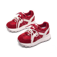 Damen Sportliche Sneakers mit hochelastischer Sohle und modischen Akzenten – Rot