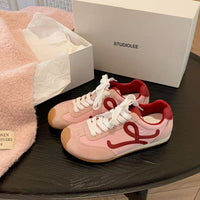 Damen Sneakers mit luxuriösem Wildleder und atmungsaktivem Mesh von – Rosarot