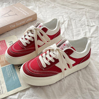 Damen Sportliche Sneakers mit einzigartiger Oberflächenstruktur und dämpfender Sohle – Rot