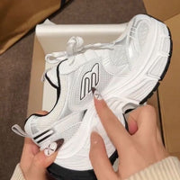 Damen Sportliche Sneakers mit atmungsaktivem Obermaterial und optimaler Dämpfung – Weiß