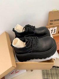 Damen Modische Schnürschuhe mit robustem Plateau und sockenähnlichem Detail – Schwarz