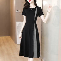 Hanne - Schwarz-weißes Midikleid – Grau