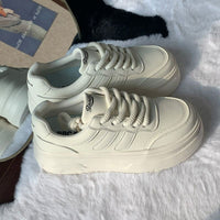 Damen Modische Sneakers mit sportlicher Plattform und atmungsaktivem Obermaterial – Cremeweiß