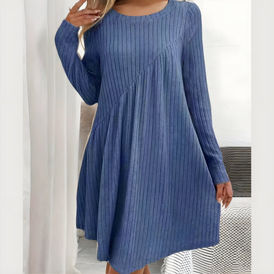 Vina - Bequemes Strickkleid