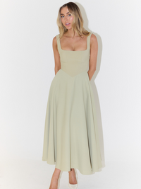 Livia | Stilvolles Damenkleid für elegante Looks – Grün