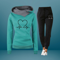 ANGELIKA - SET MIT SWEATSHIRT UND JOGGERHOSE – Grün