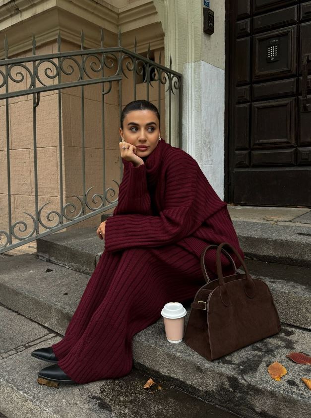 Sopeya | Elegantes winterliches 2-teiliges Strickset mit Schal