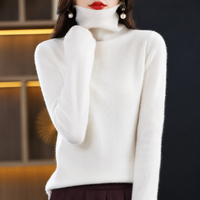 Akainu - Eleganter Rollkragenpullover – Weiß