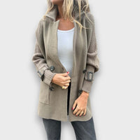 Mirela – Eleganter Strickmantel – Grau