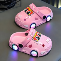 KidVroom - LED Autoslipper Für Kinder Mit Leuchtenden Rädern Und Riemen – Rosa