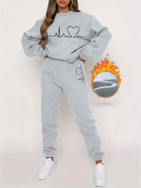 Bequemer Damen Jogginganzug für Herbst und Winter mit Herzschlag-Motiv – Hellgrau