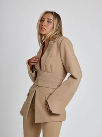 Renata | Eleganter Blazer mit Gürtel – Khaki