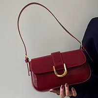 Augustyn Schultertasche | Sommerliche Retro rote Lederschultertasche – Rot