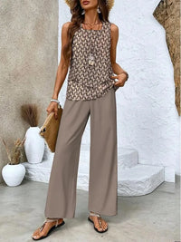 Elisa | Leichtes und elegantes Sommeroutfit – Taupe