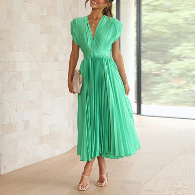 AROA - LANGES PLISSIERTES KLEID MIT GÜRTEL