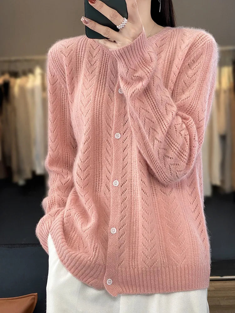 Koira | Weicher Strickcardigan mit Zopfmuster
