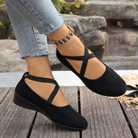 Alouette™ Schuhe Mit Veloursoptik und Gekreuzten Riemen – Schwarz