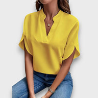 Lunelle – Bluse mit V-Ausschnitt und fließender Form – Gelb