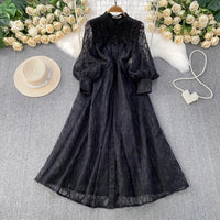Imperial™ Spitzenkleid mit Puffärmeln – Schwarz