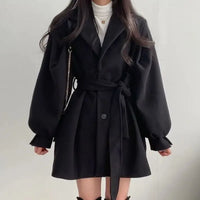 Trenchcoat Damen Kurz Modern | Oversized Elegant – Schwarz
