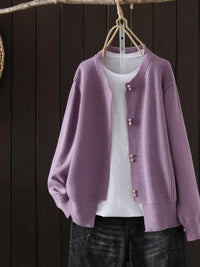 Elara | Perlenknopf Cardigan – Lila