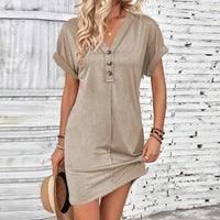 Audrey™ Kleid mit Lässiger Passform und V-Ausschnitt – Beige